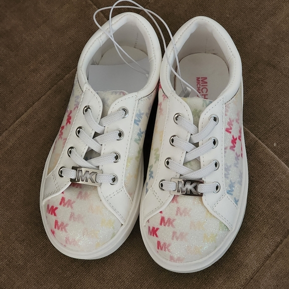 Michael Kors girls slip on flat shoes - Picture 4 of 4